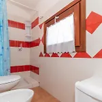 Casa Sulla Scogliera アパート イーゾラ・ロッサ