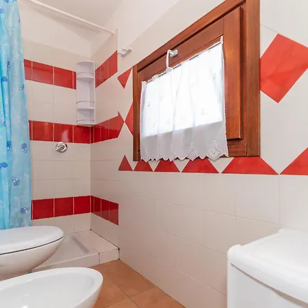 Casa Sulla Scogliera Daire Isola Rossa (Sassari)